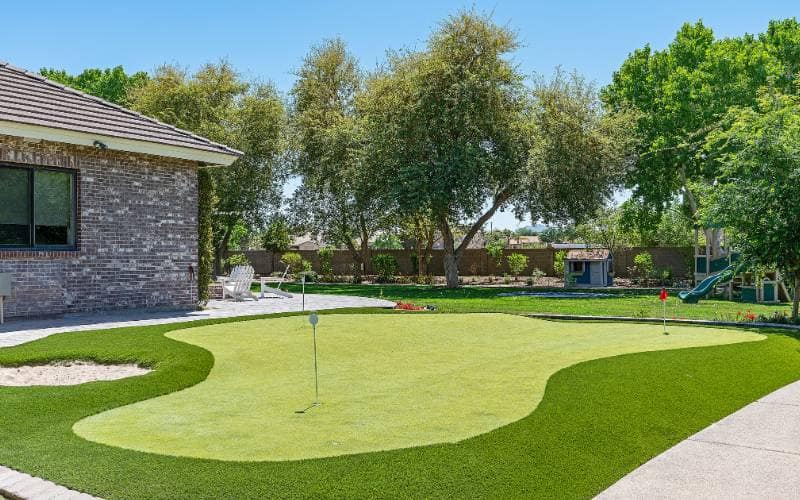 Putting greens installation by HaloTurf, photo 2